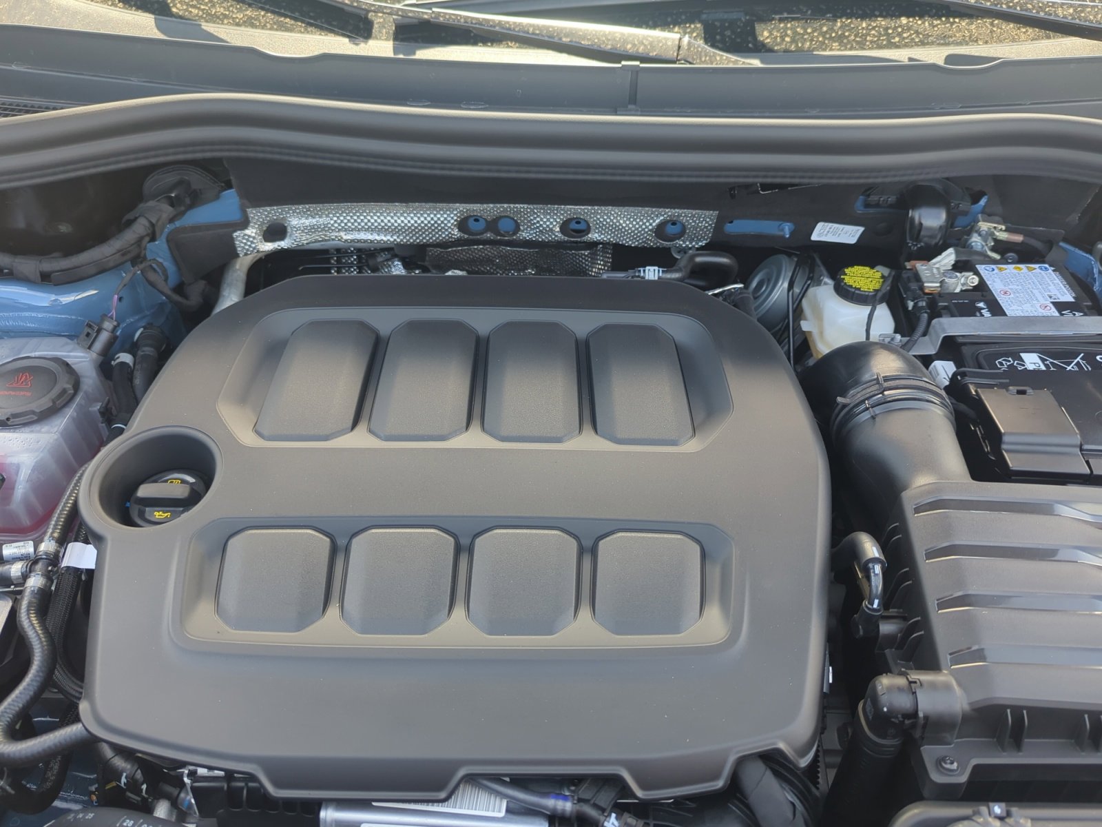 New 2025 Volkswagen Tiguan SE image 21