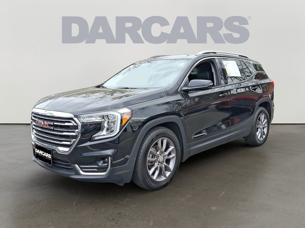Used 2024 GMC Terrain SLT image 3