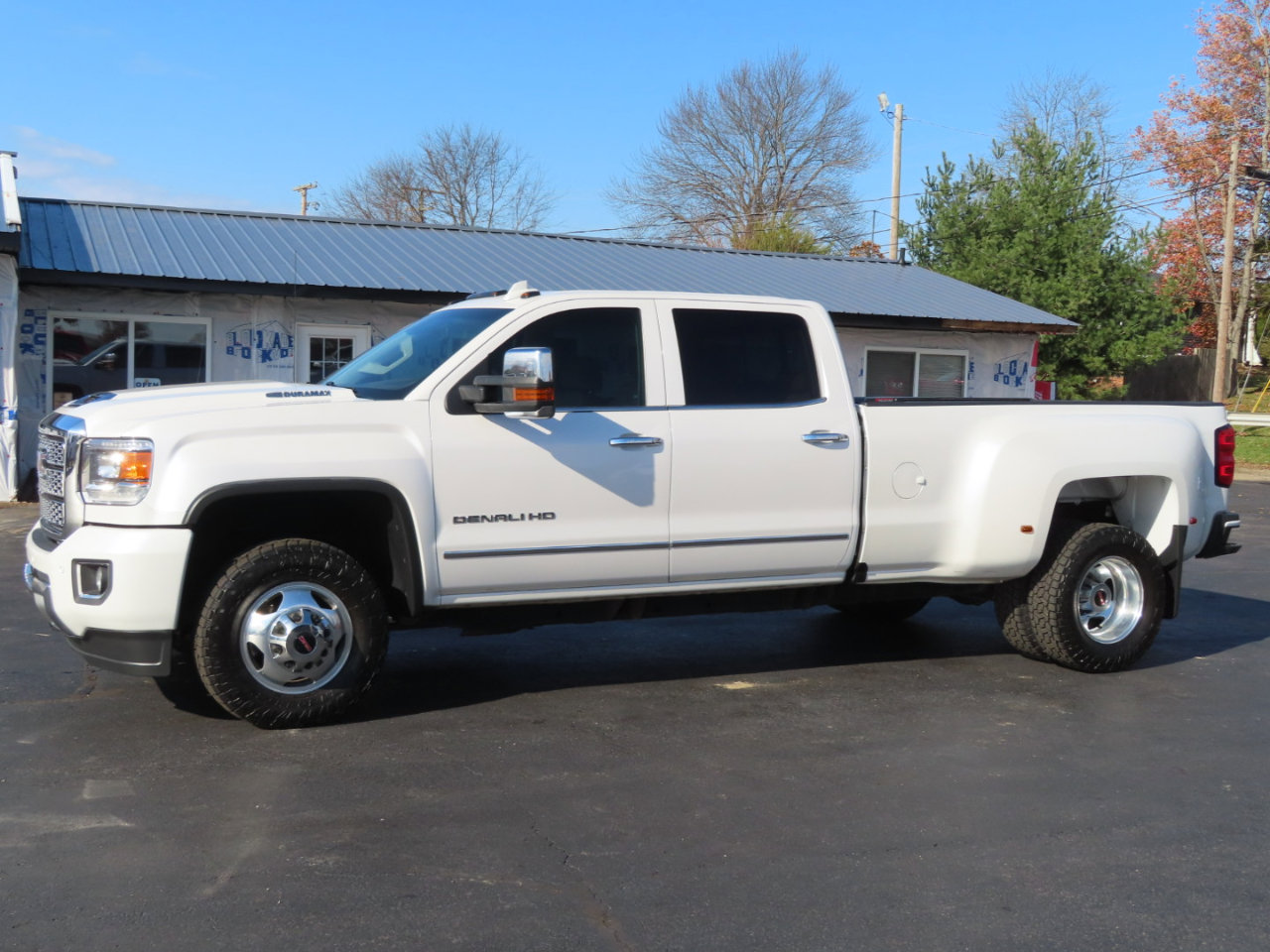 Used 2018 GMC Sierra 3500 Denali w/ Duramax Plus Package image 2
