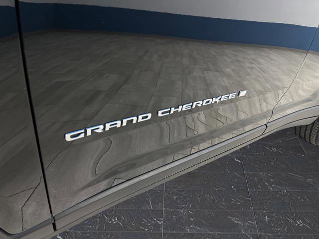 Used 2024 Jeep Grand Cherokee Limited 4xe AWD/4WD image 39