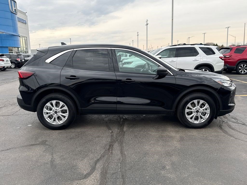 Used 2023 Ford Escape Active image 12