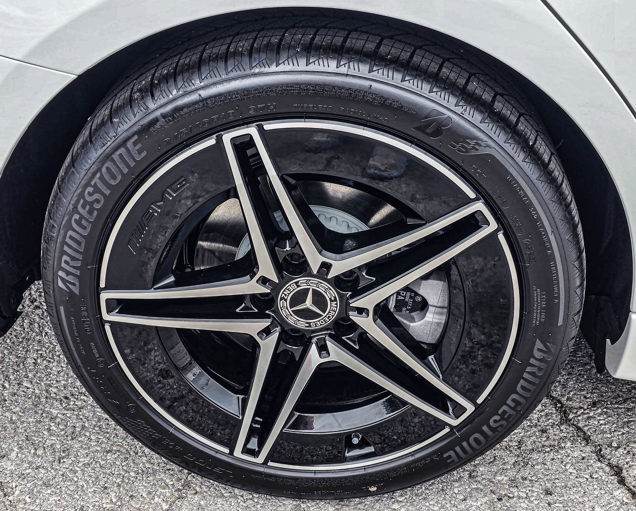New 2026 Mercedes-Benz C 300 4MATIC Sedan image 8
