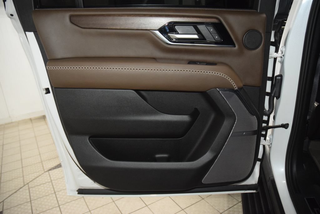 Used 2025 GMC Yukon XL Denali Ultimate w/ LPO, Floor Liner Package AWD/4WD image 48
