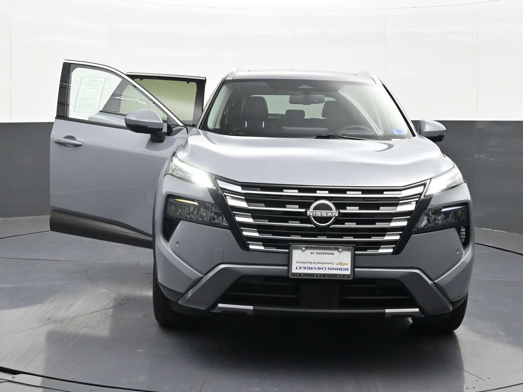 Used 2025 Nissan Rogue SL w/ SL Premium Package AWD/4WD image 44