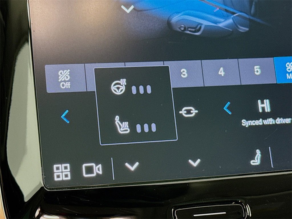 Used 2023 Volvo XC90 B5 Plus w/ Protection Package Premier image 20