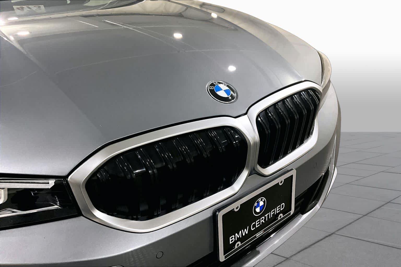 Used 2023 BMW 330i xDrive Sedan w/ Driving Assistance Package AWD/4WD image 31
