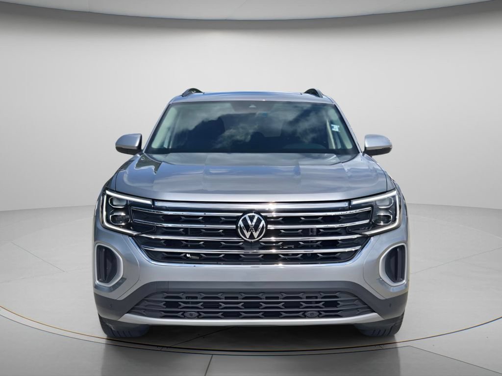Certified 2026 Volkswagen Atlas SE FWD image 9