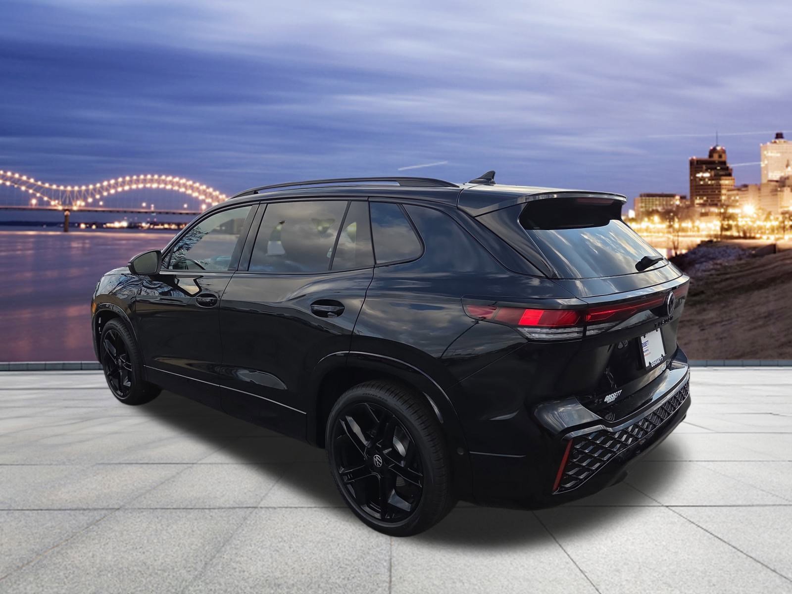 New 2026 Volkswagen Tiguan SE R-Line image 3