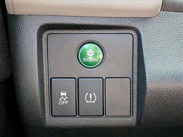 Used 2019 Honda HR-V LX image 11