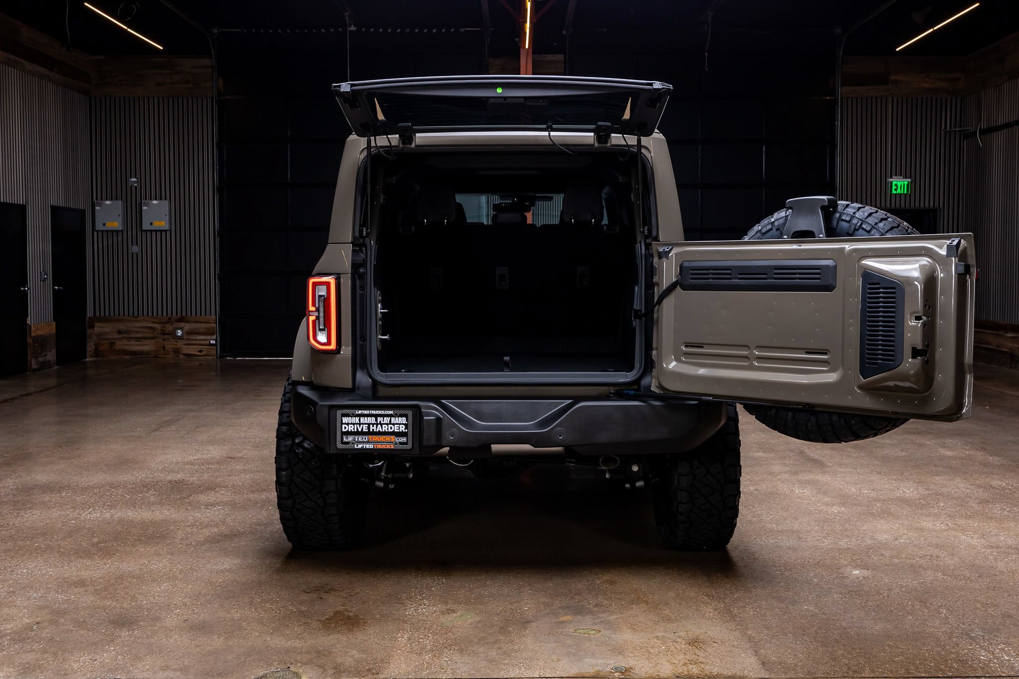 Used 2026 Ford Bronco Outer Banks AWD/4WD image 9