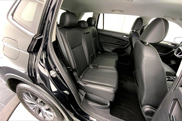 Used 2023 Volkswagen Tiguan SE image 26