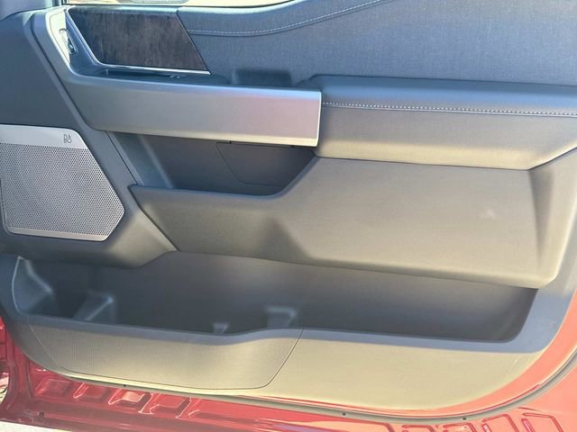 Used 2023 Ford F150 Lariat w/ Trailer Tow Package image 19