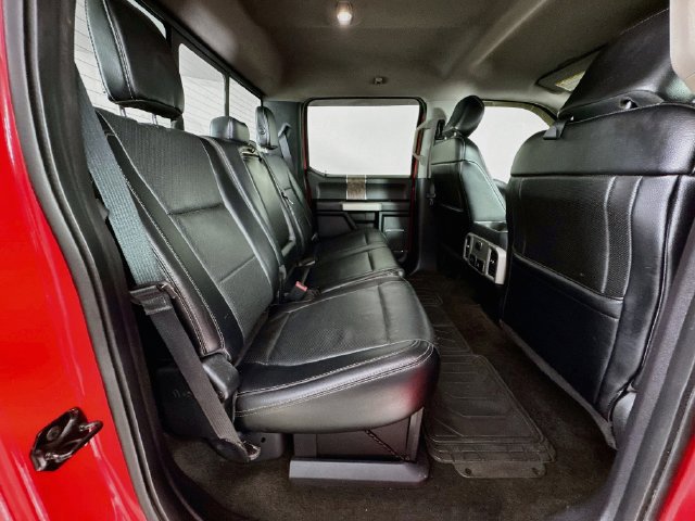 Used 2018 Ford F250 Lariat w/ Lariat Value Package AWD/4WD image 32