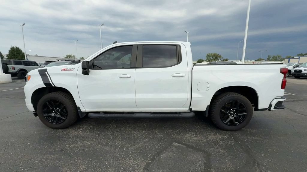 Used 2022 Chevrolet Silverado 1500 RST AWD/4WD image 5