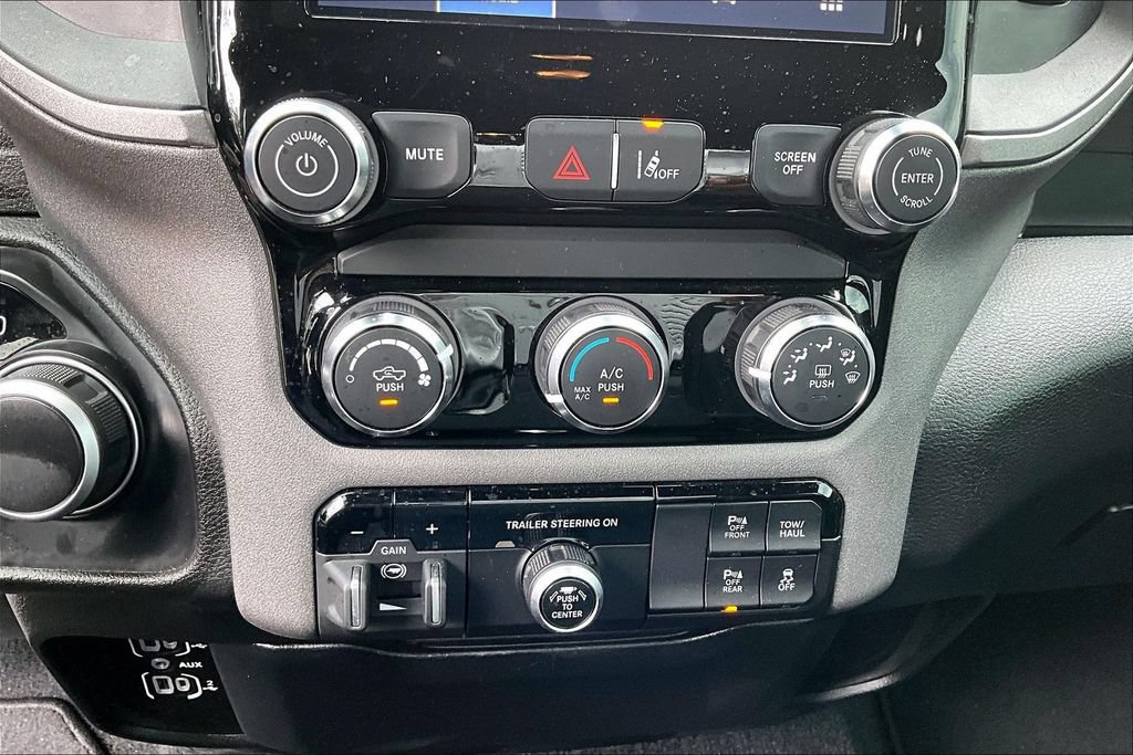 Used 2025 RAM 1500 Tradesman AWD/4WD image 16