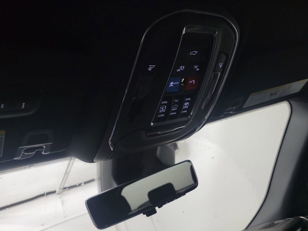 Used 2024 Jeep Grand Cherokee Limited 4xe AWD/4WD image 15