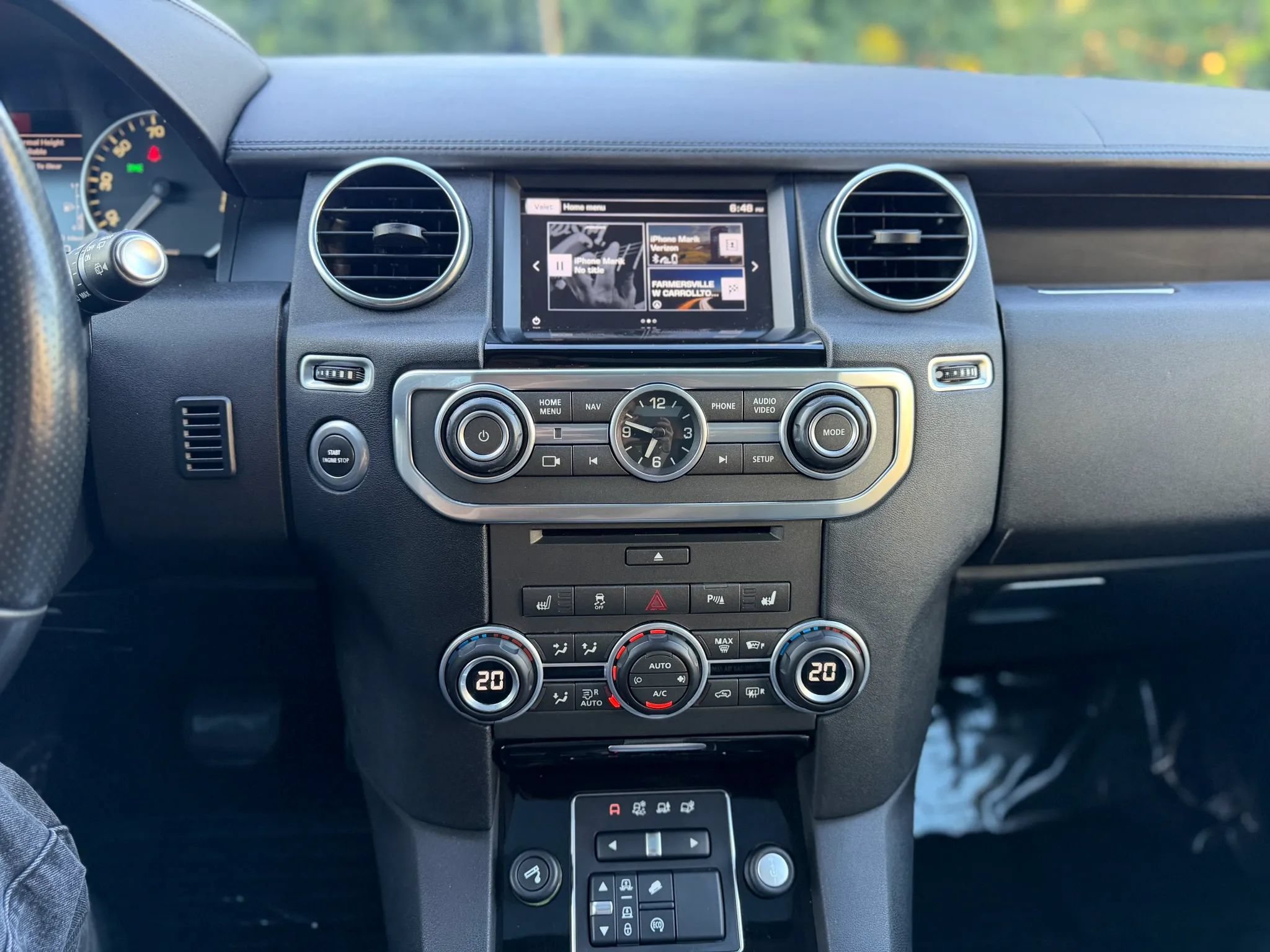 Used 2016 Land Rover LR4 HSE LUX AWD/4WD image 26