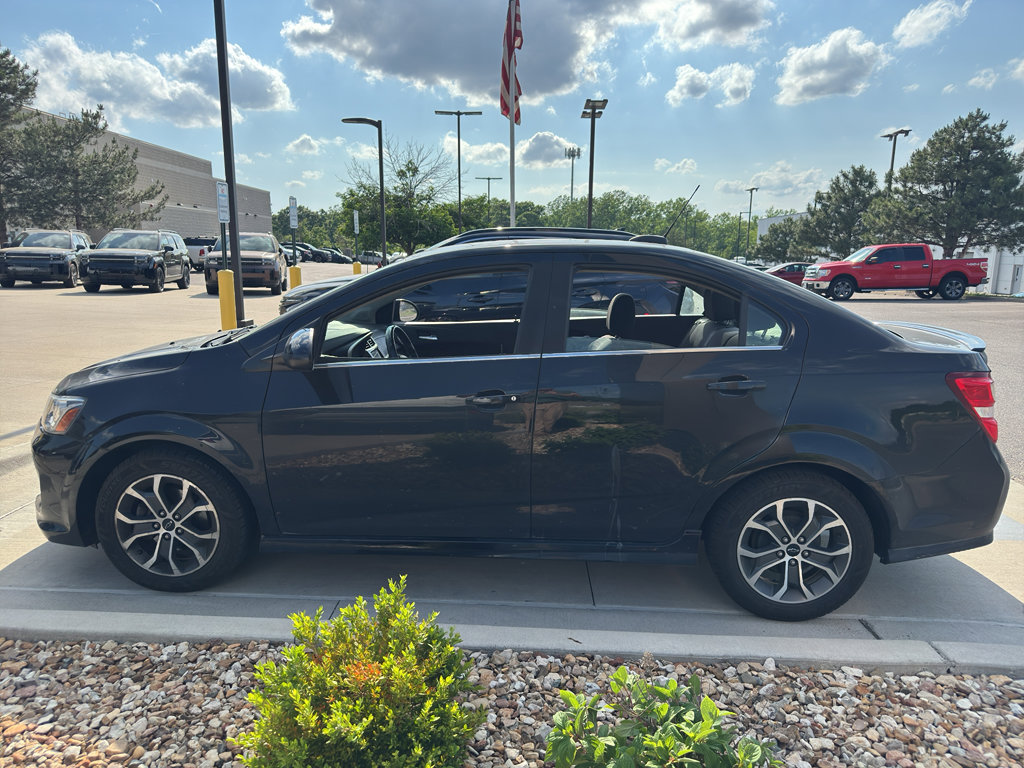 Used 2019 Chevrolet Sonic LT w/ RS Package FWD image 8