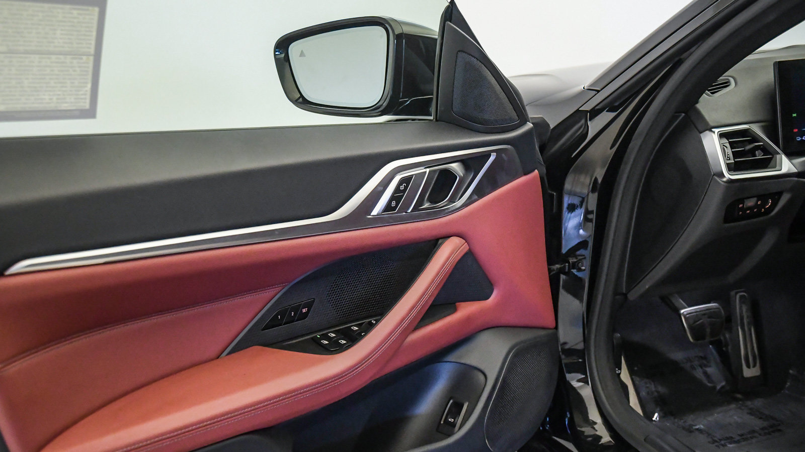 Certified 2023 BMW i4 eDrive40 w/ M Sport Package RWD image 24