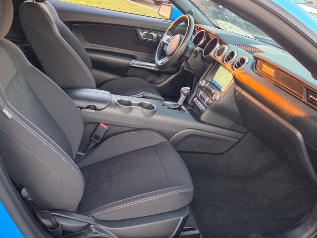 Used 2022 Ford Mustang Coupe RWD image 17