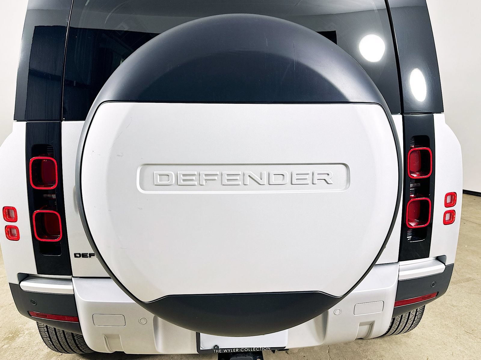 Used 2020 Land Rover Defender 110 SE AWD/4WD image 41