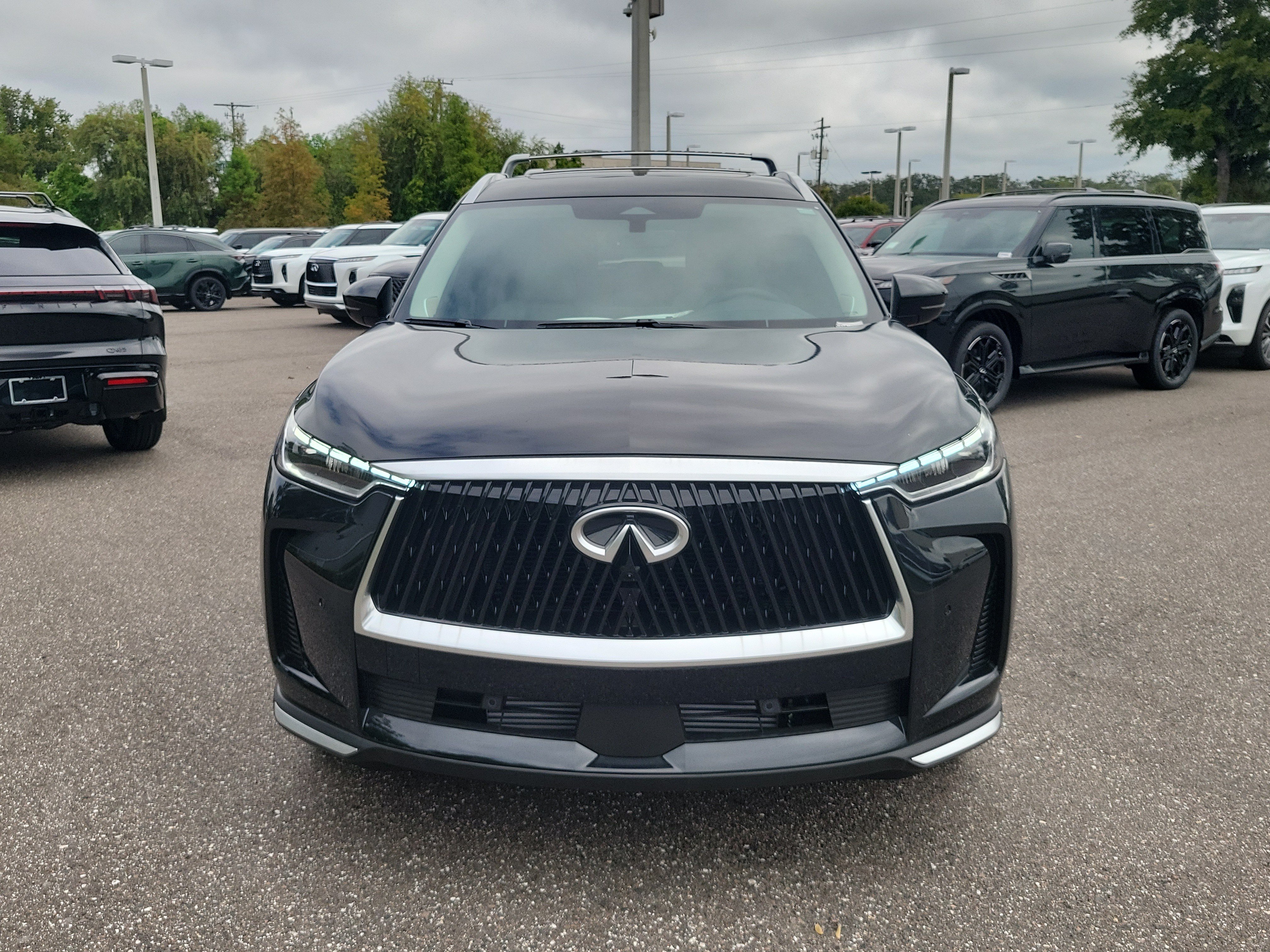 New 2027 INFINITI QX60 Luxe w/ Family Package FWD image 8