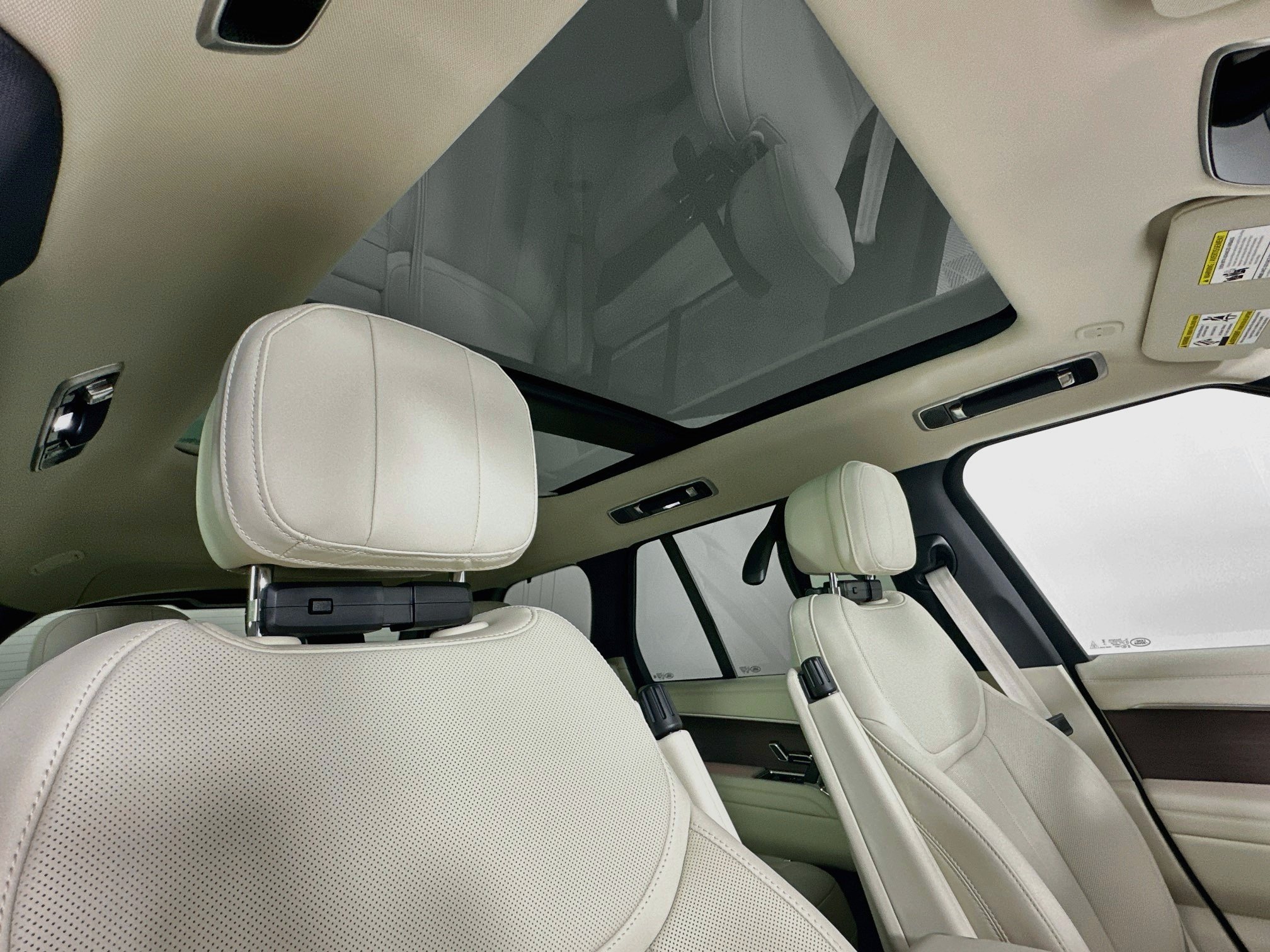 New 2027 Land Rover Range Rover SE AWD/4WD image 19
