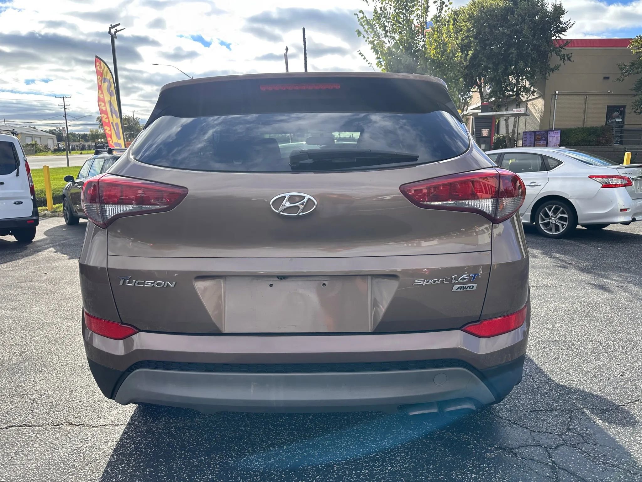 Used 2017 Hyundai Tucson Sport w/ Cargo Package image 6