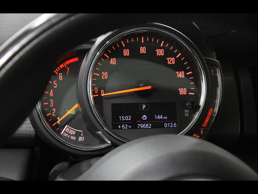Used 2020 MINI Cooper 4-Door Hardtop FWD image 8