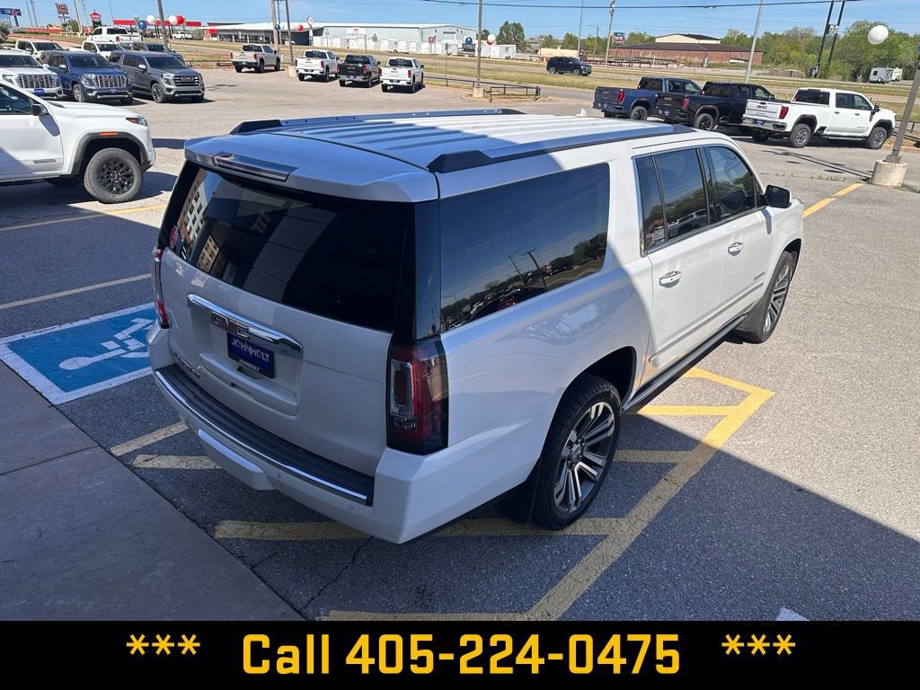 Used 2019 GMC Yukon XL Denali w/ Denali Ultimate Package AWD/4WD image 7