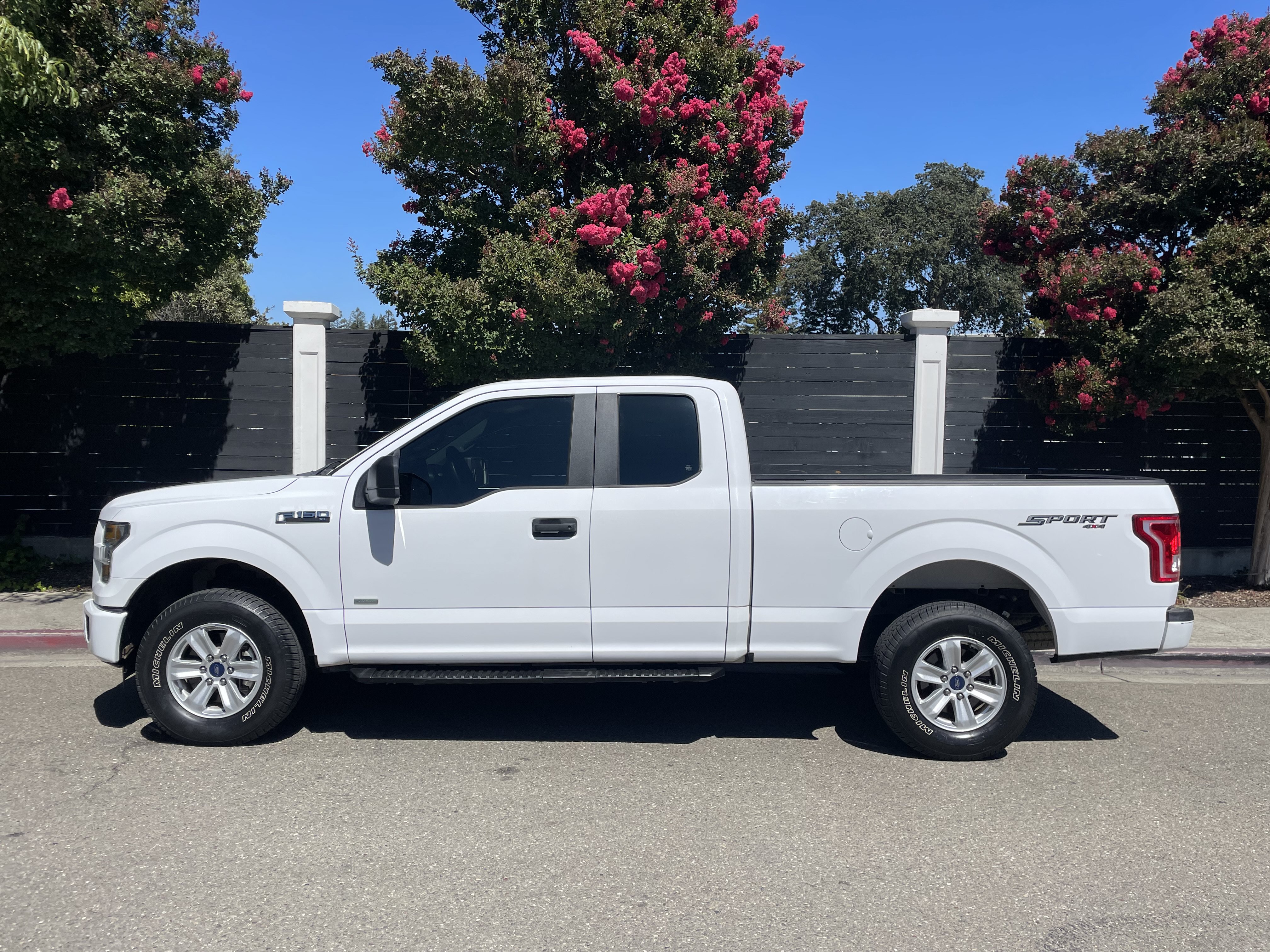 Used 2016 Ford F150 XL w/ Equipment Group 101A Mid AWD/4WD image 3
