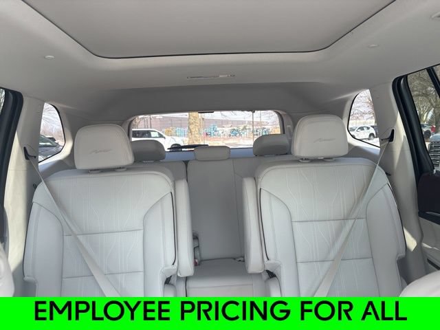 New 2026 Buick Enclave Avenir w/ Super Cruise Package AWD/4WD image 20