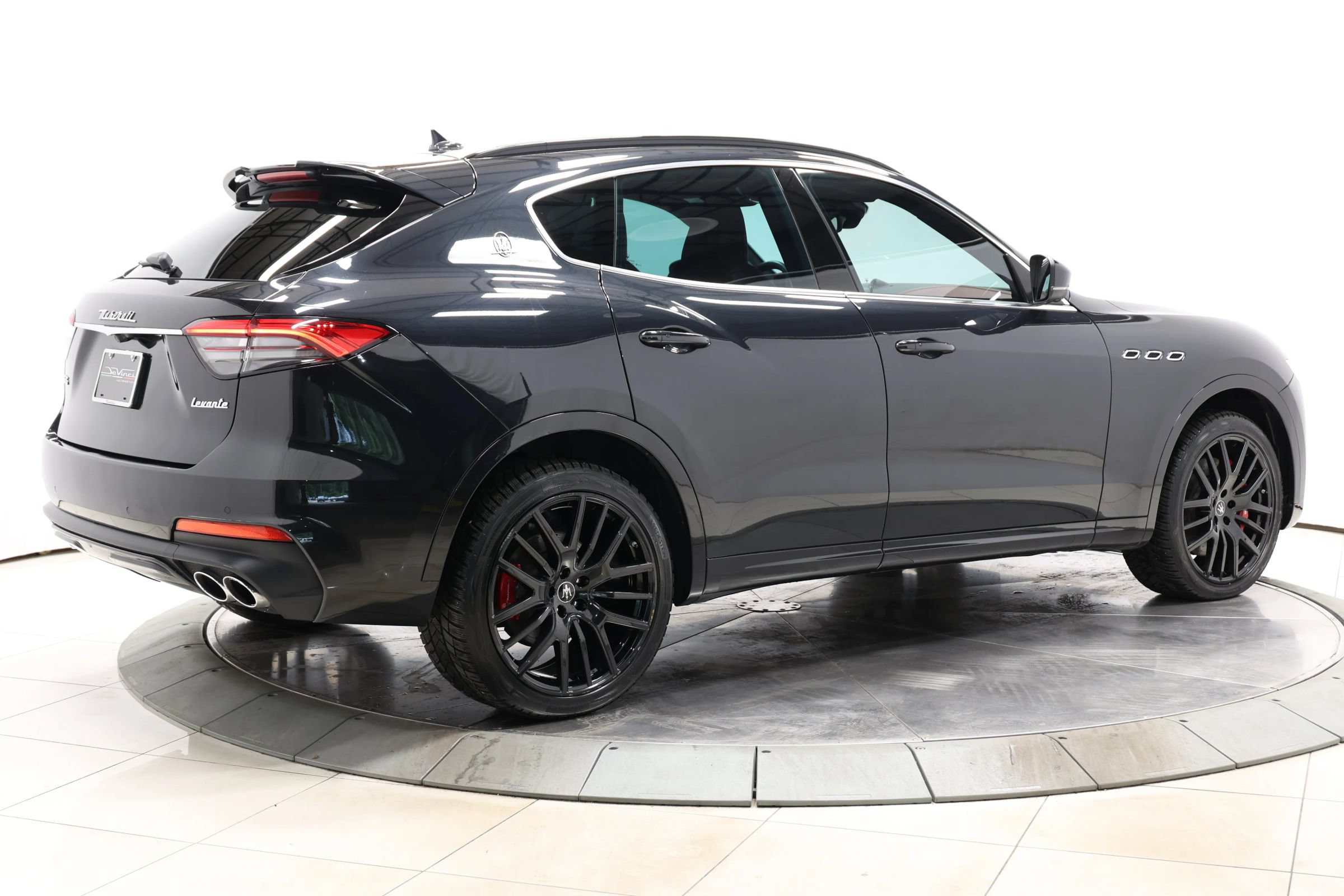 Used 2021 Maserati Levante GTS AWD/4WD image 4
