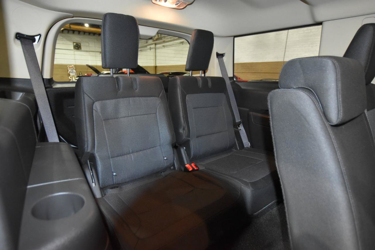 Used 2019 Ford Flex SE FWD image 34