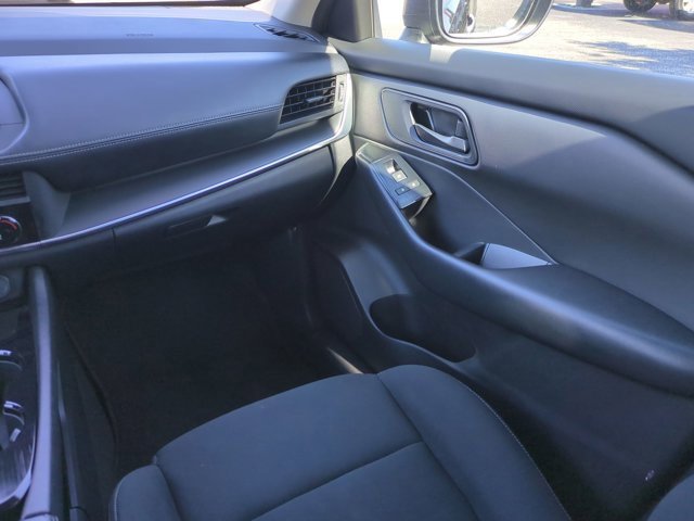 Certified 2024 Nissan Rogue S image 18