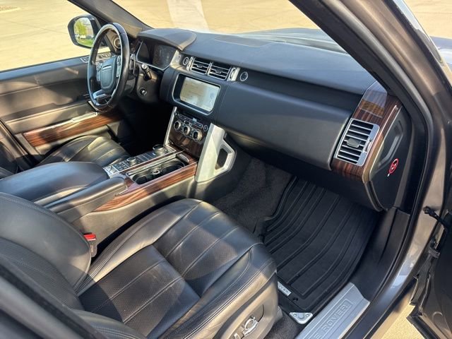 Used 2017 Land Rover Range Rover Supercharged AWD/4WD image 17