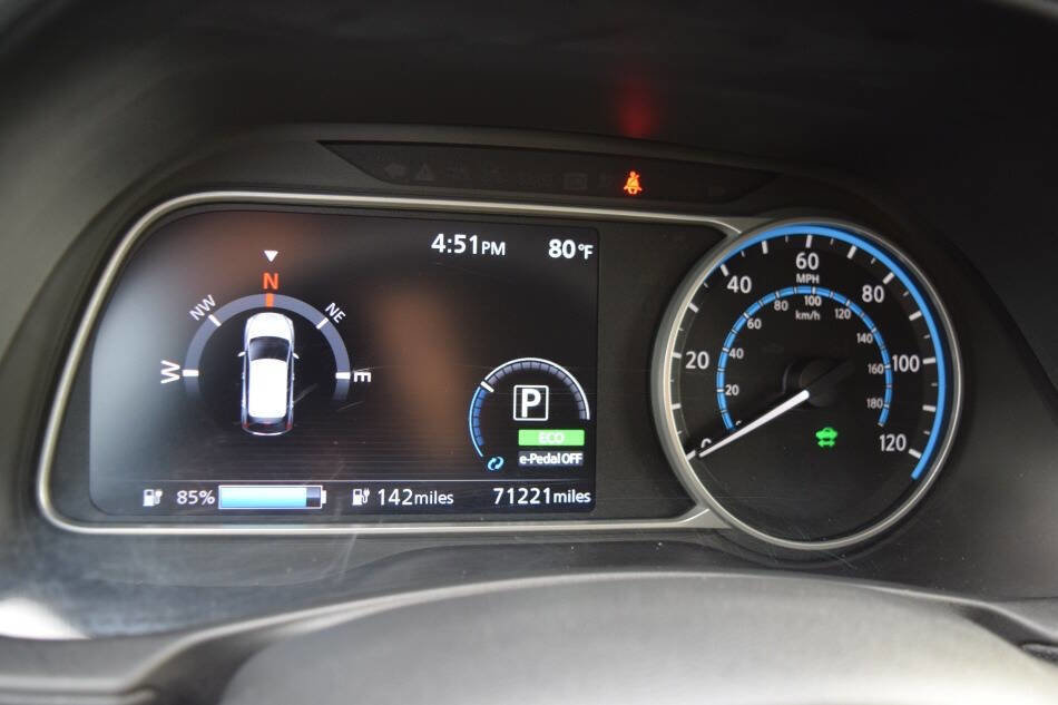 Used 2022 Nissan Leaf SV image 69