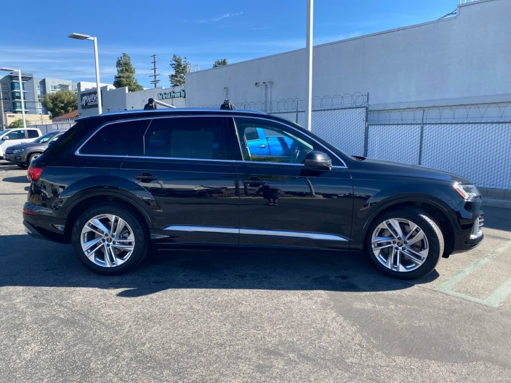 Used 2023 Audi Q7 3.0T Prestige w/ Prestige Package image 8