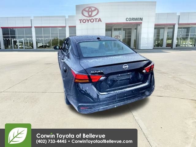 Used 2025 Nissan Altima 2.5 SV image 13