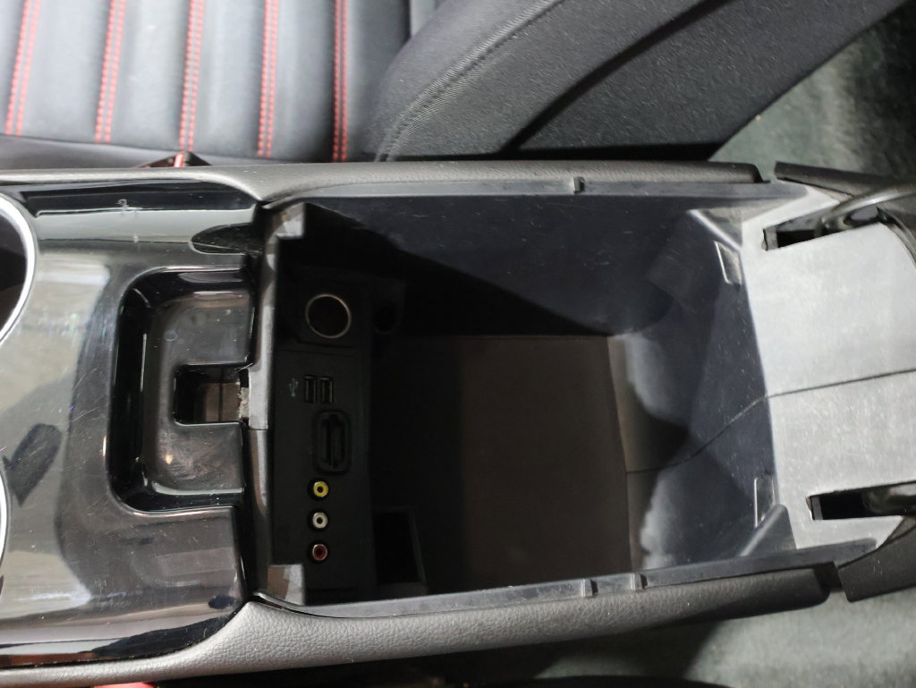 Used 2014 Ford Fusion SE FWD image 29