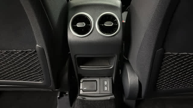 Certified 2026 Mercedes-Benz GLB 250 4MATIC image 30