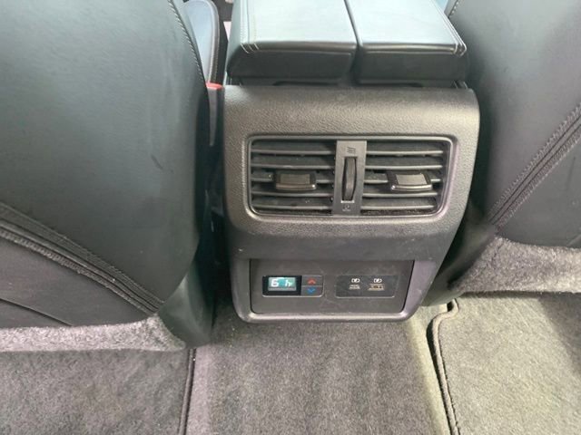 Used 2023 Nissan Rogue SL w/ SL Premium Package image 27