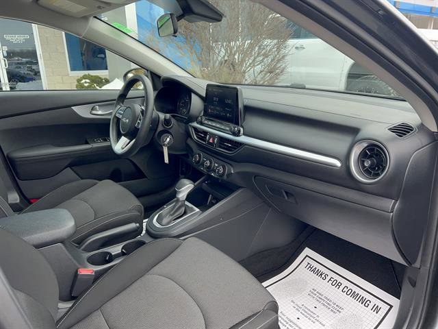 Used 2022 Kia Forte FE image 14