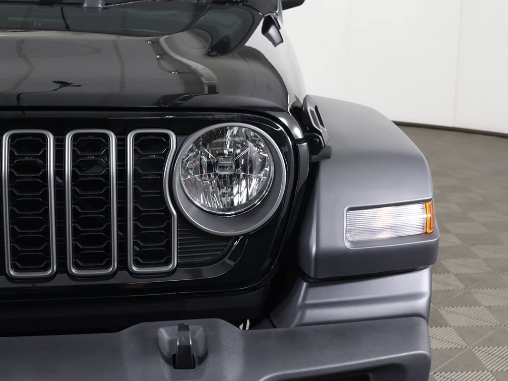 Used 2026 Jeep Wrangler Sport AWD/4WD image 11