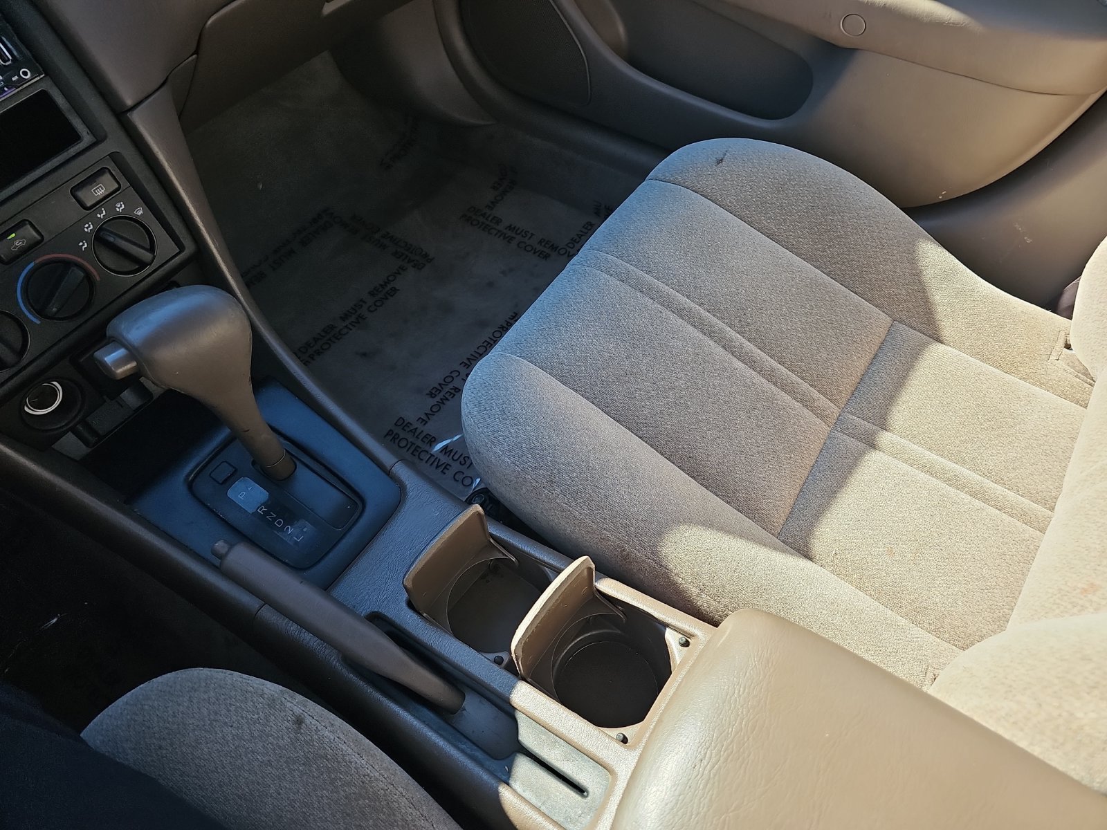 Used 2000 Toyota Camry LE FWD image 23