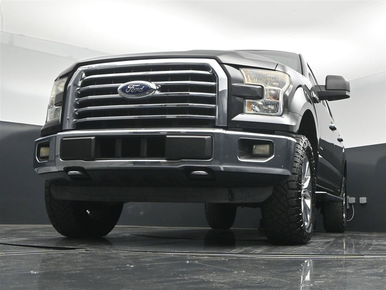 Used 2015 Ford F150 XLT w/ Equipment Group 302A Luxury AWD/4WD image 28