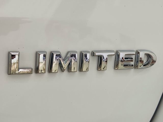 Used 2019 Jeep Grand Cherokee Limited image 33