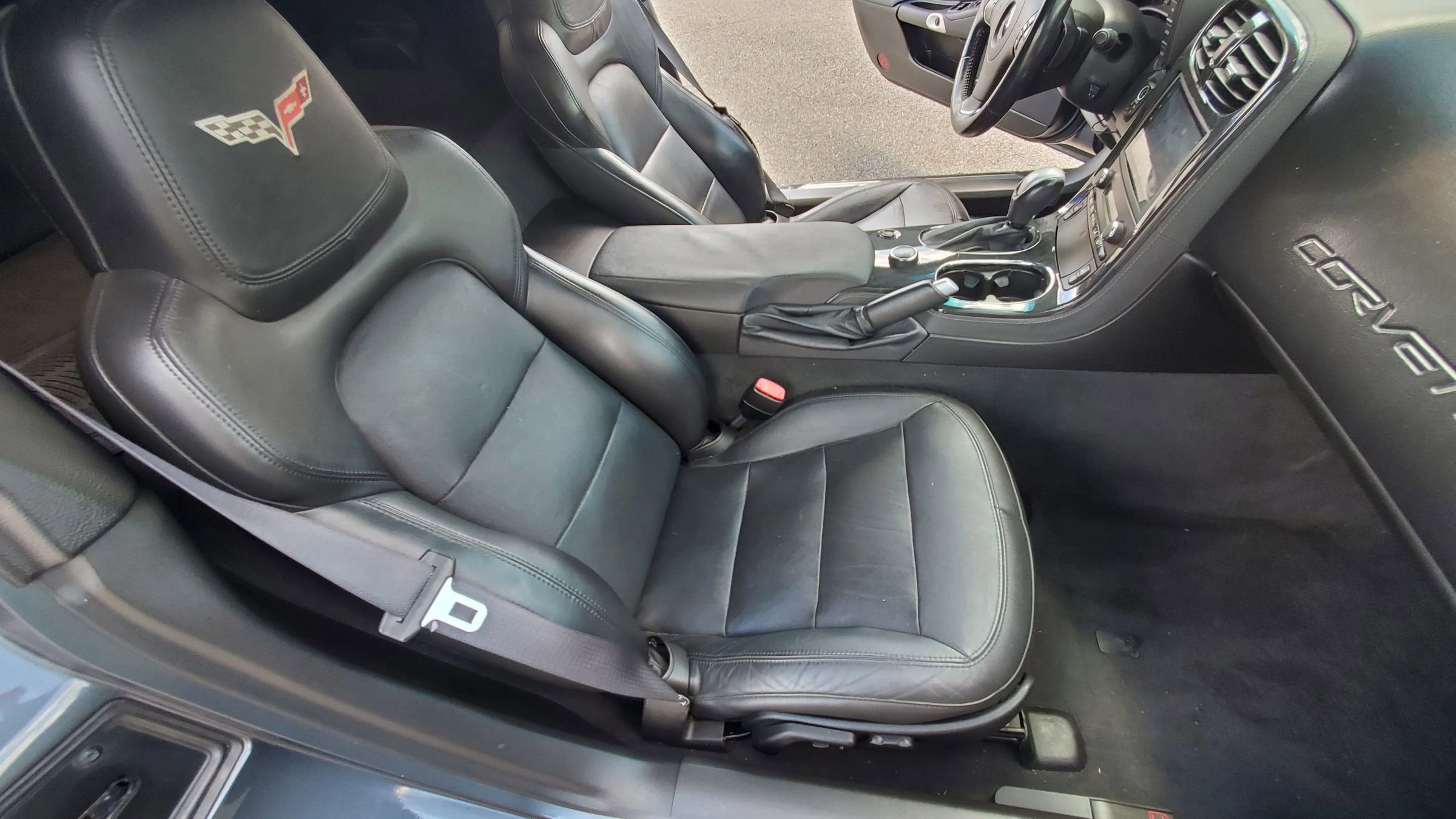 Used 2012 Chevrolet Corvette Grand Sport w/ 3LT Preferred Equipment Group image 9