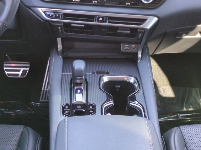 Used 2024 Lexus RX 350 F Sport image 19