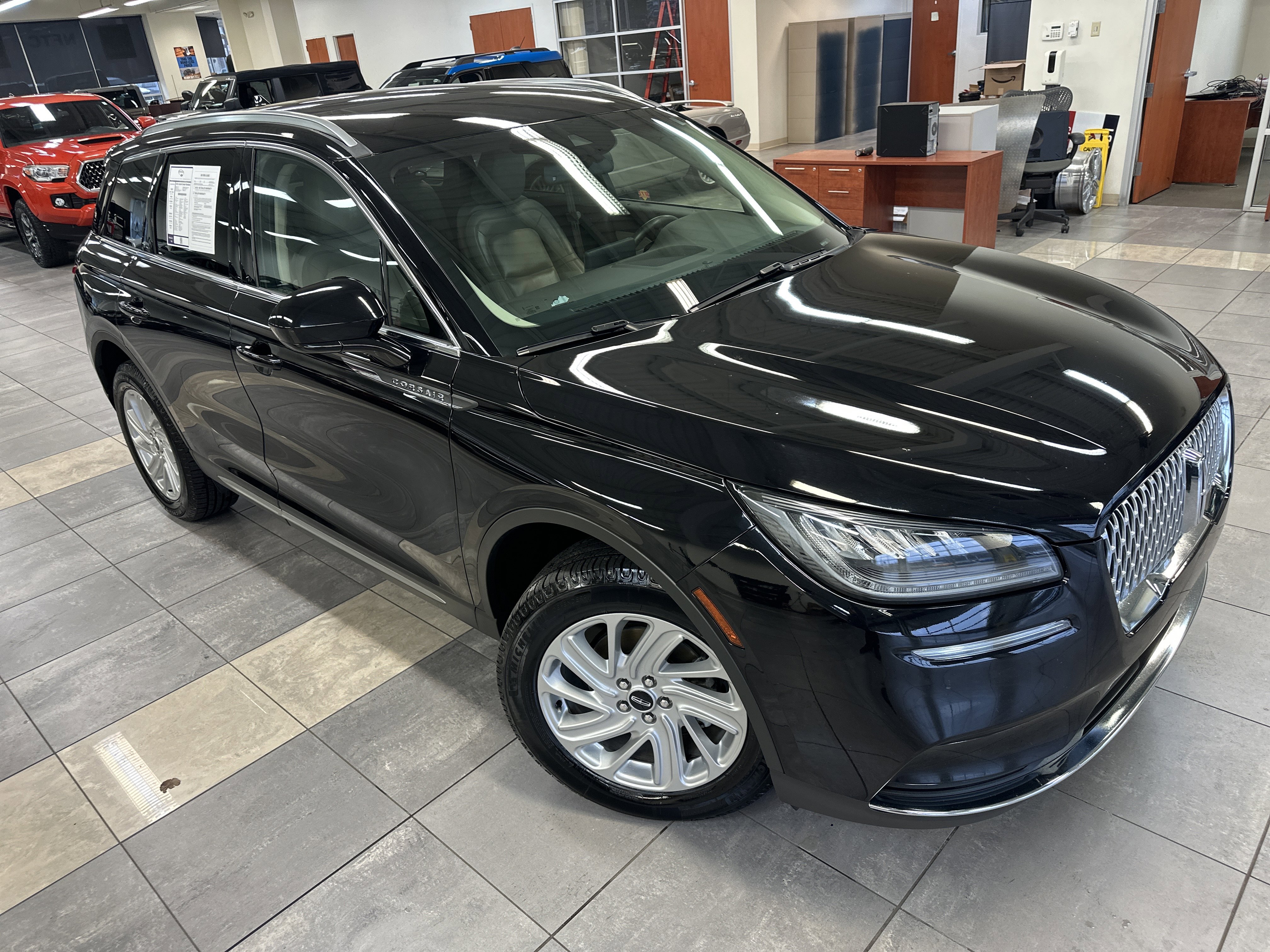 Used 2021 Lincoln Corsair AWD image 8